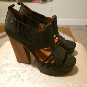 Cute Lucky Brand Leather Heels